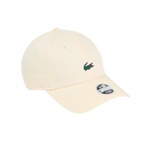 Logo Nouvelle Ère de Gorra Lacoste Beige