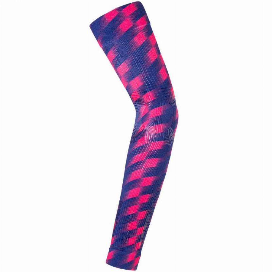 Manguitos Floky No Strain Fantasy Tokyo Purpura Fucsia 1 Unidad  Oferta + Barato